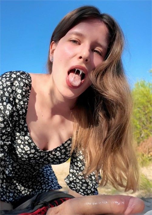 Sloppy Blowjob At The Dunes I Think Someone Just Saw Me Swallowing His Cum Sloppy Blowjob At The Dunes I Think Someone Just Saw Me Swallowing His Cum